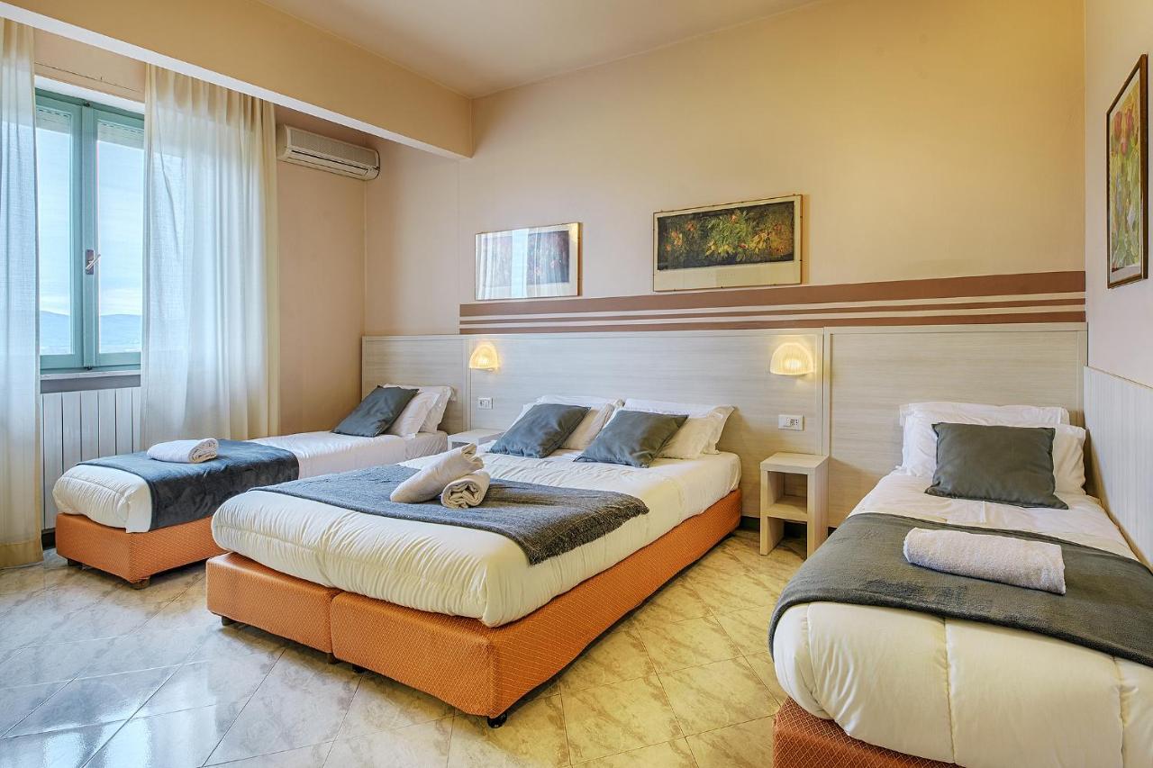 Hotel Castello Совичиле Екстериор снимка