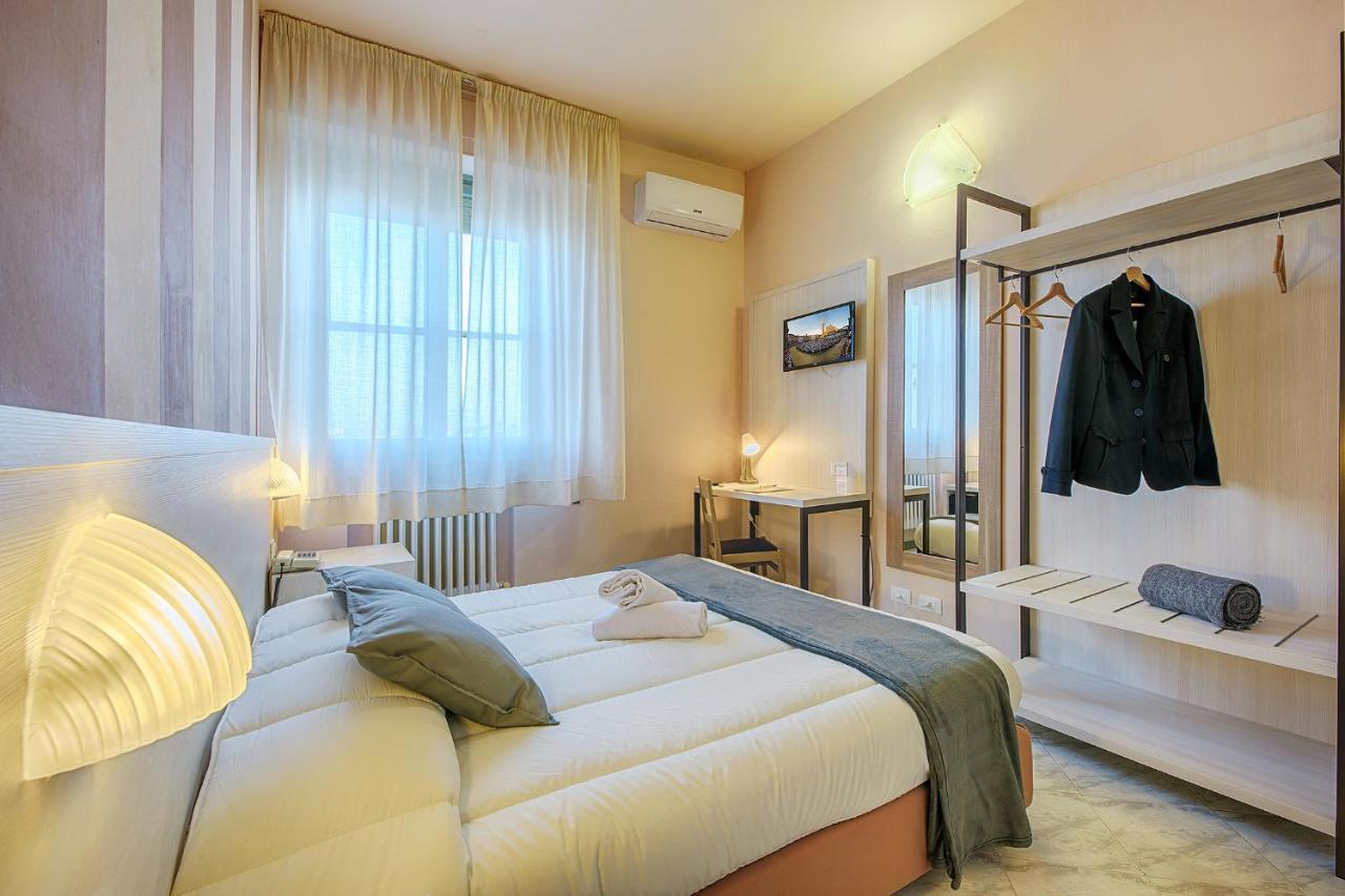 Hotel Castello Совичиле Екстериор снимка