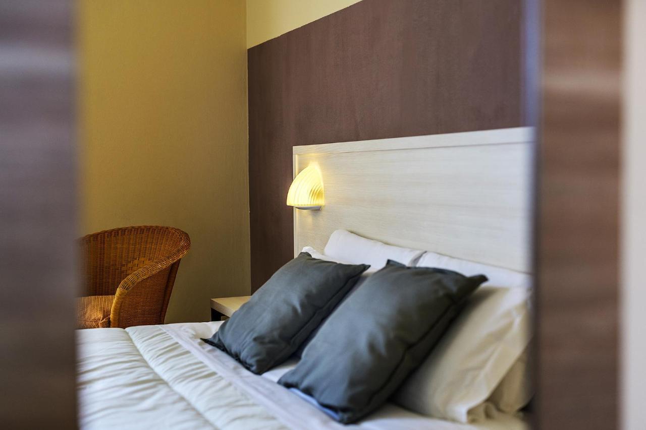 Hotel Castello Совичиле Екстериор снимка