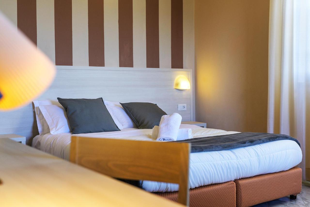 Hotel Castello Совичиле Екстериор снимка