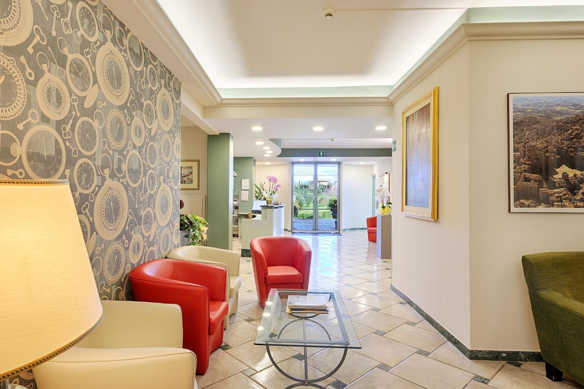 Hotel Castello Совичиле Екстериор снимка