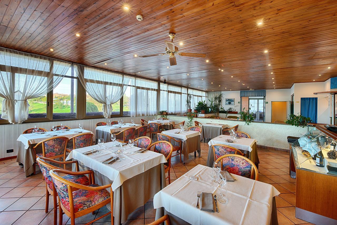Hotel Castello Совичиле Екстериор снимка