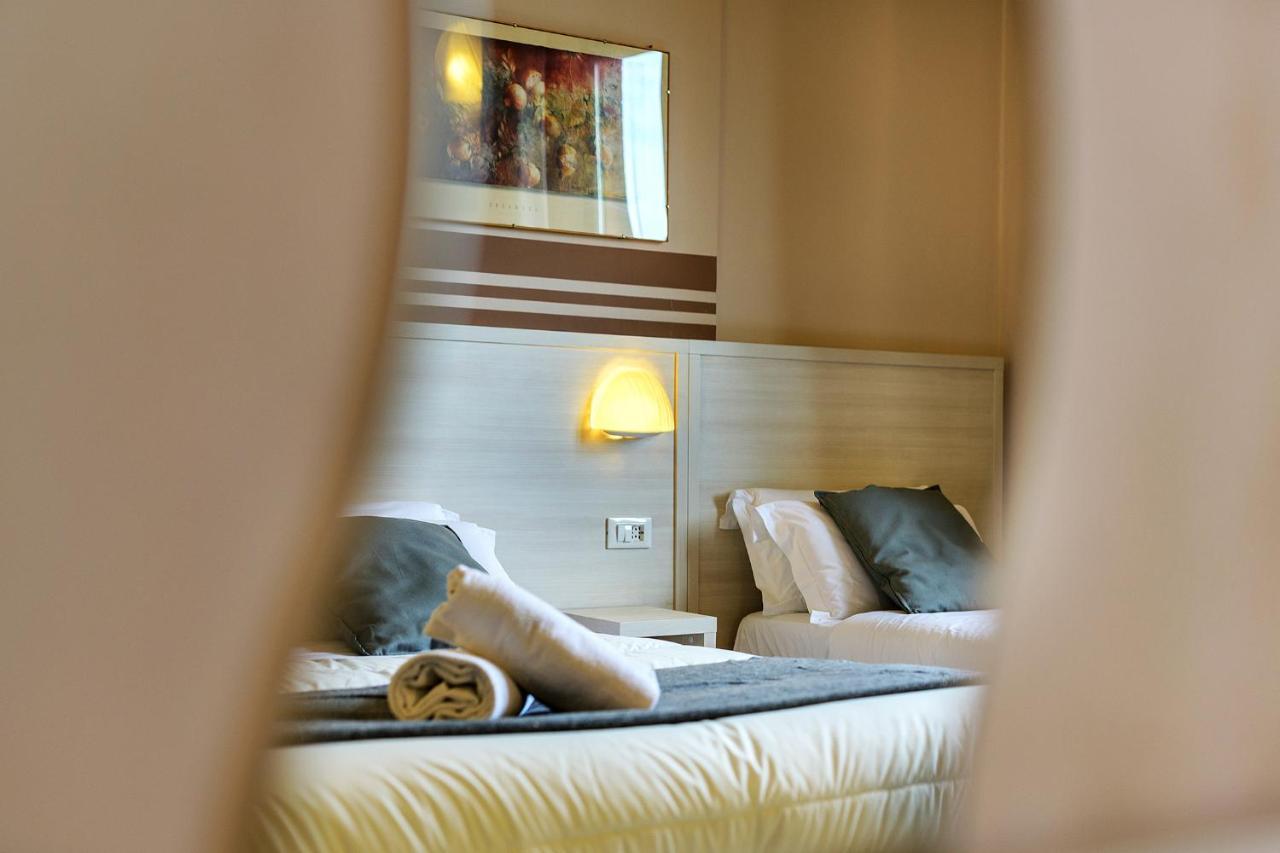 Hotel Castello Совичиле Екстериор снимка