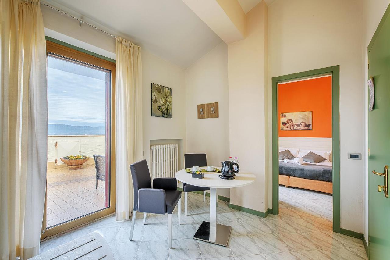 Hotel Castello Совичиле Екстериор снимка