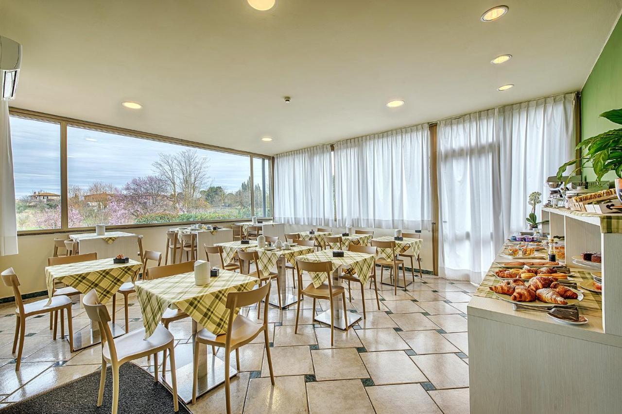 Hotel Castello Совичиле Екстериор снимка